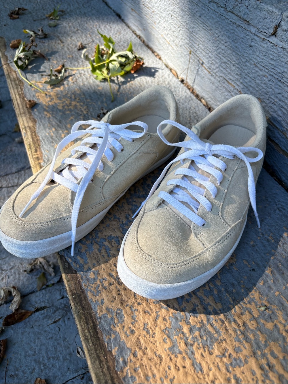 Vans Women's Tan Suede Low-Top Sneakers with White Laces